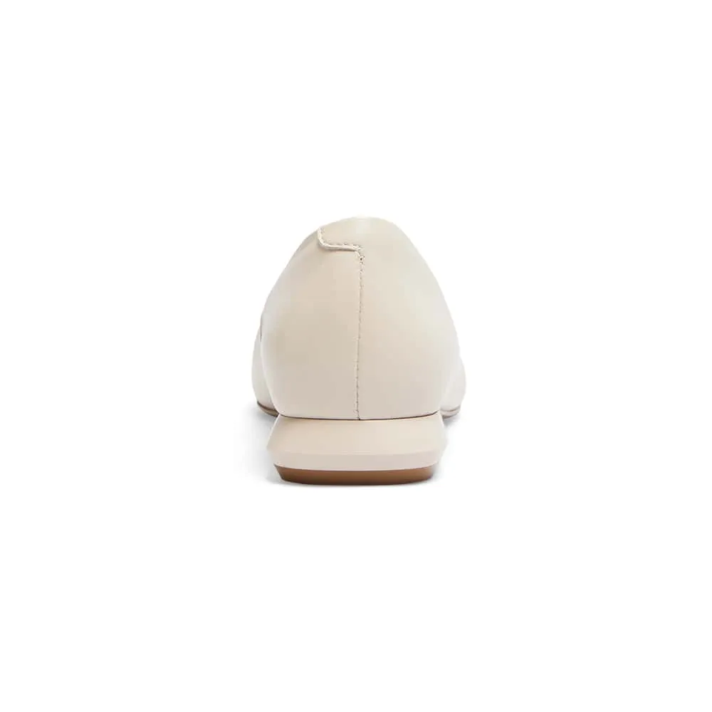 Cassie Flat in Ivory Leather