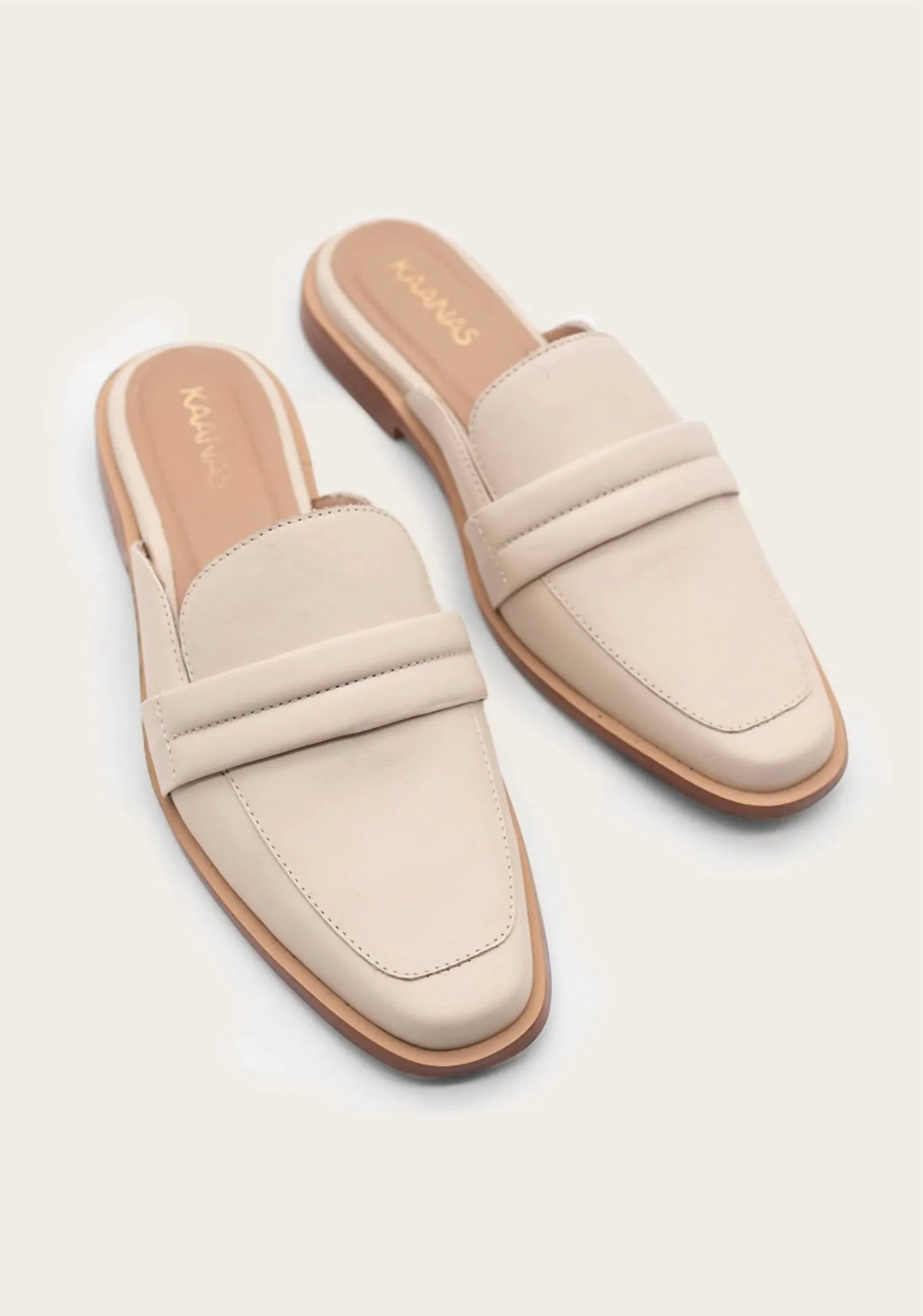 Congo Square-Toe Mule In Off White