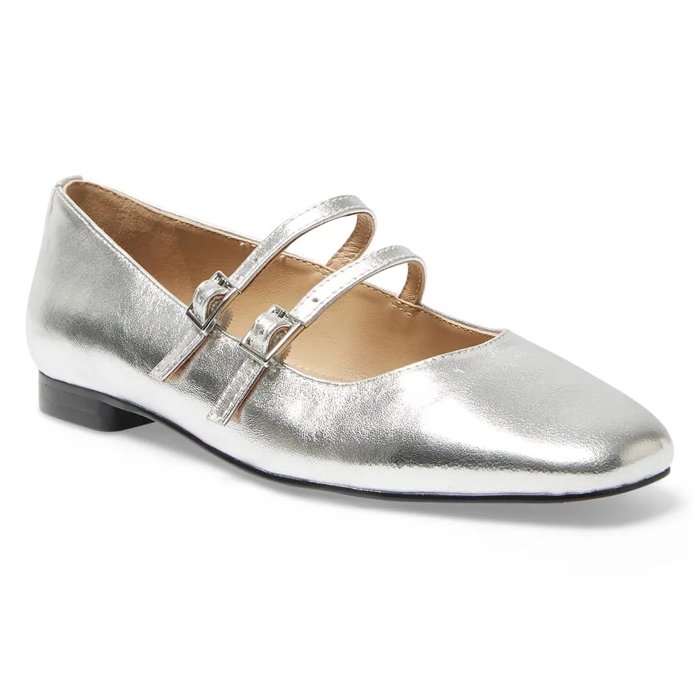 Freda Flat in Silver Metallic Leather