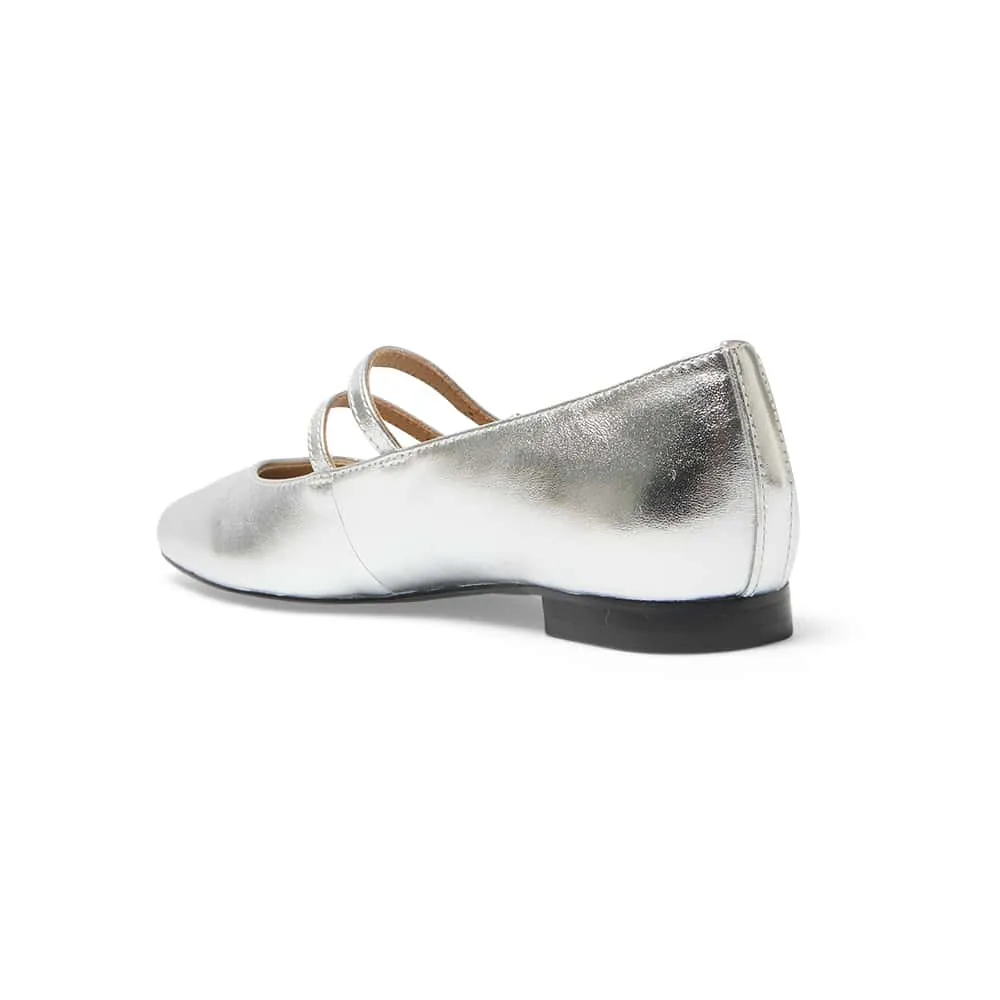 Freda Flat in Silver Metallic Leather