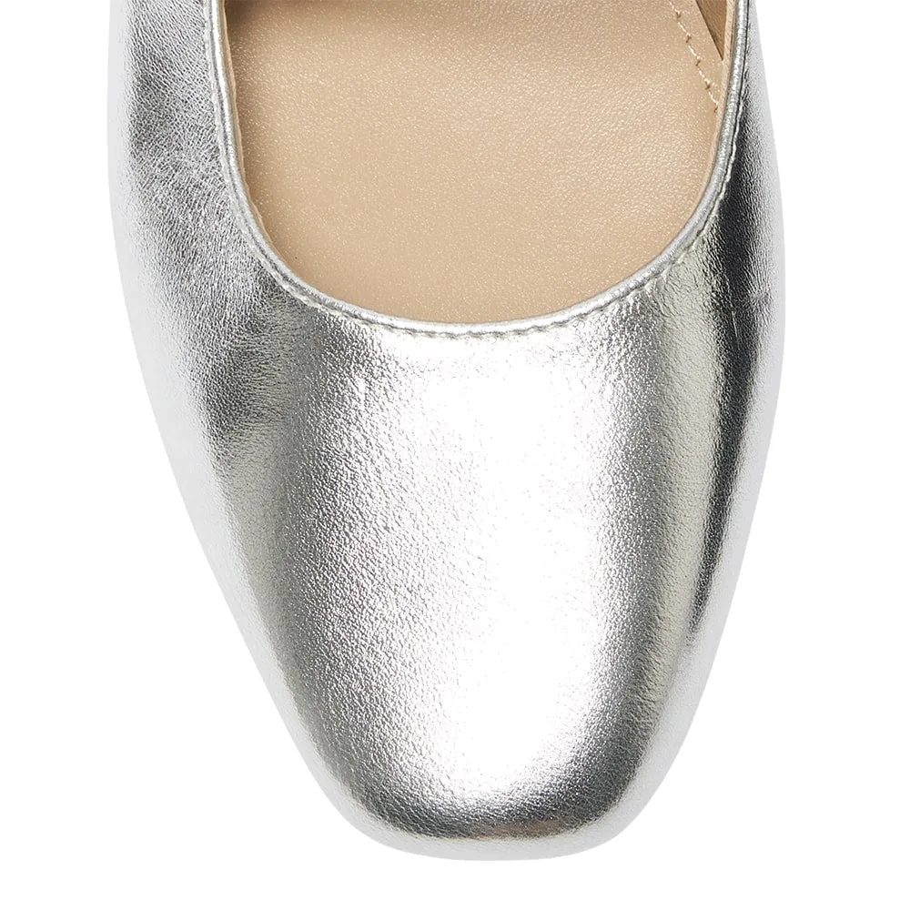 Freda Flat in Silver Metallic Leather