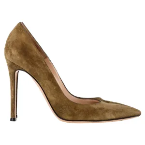 Gianvito Rossi Pointed Pumps in Olive Suede