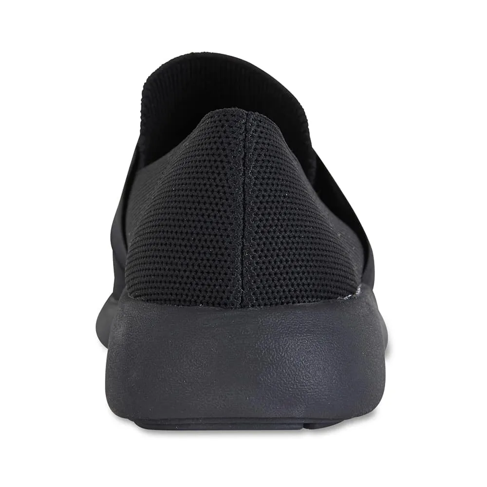 Guide Sneaker in Black Canvas