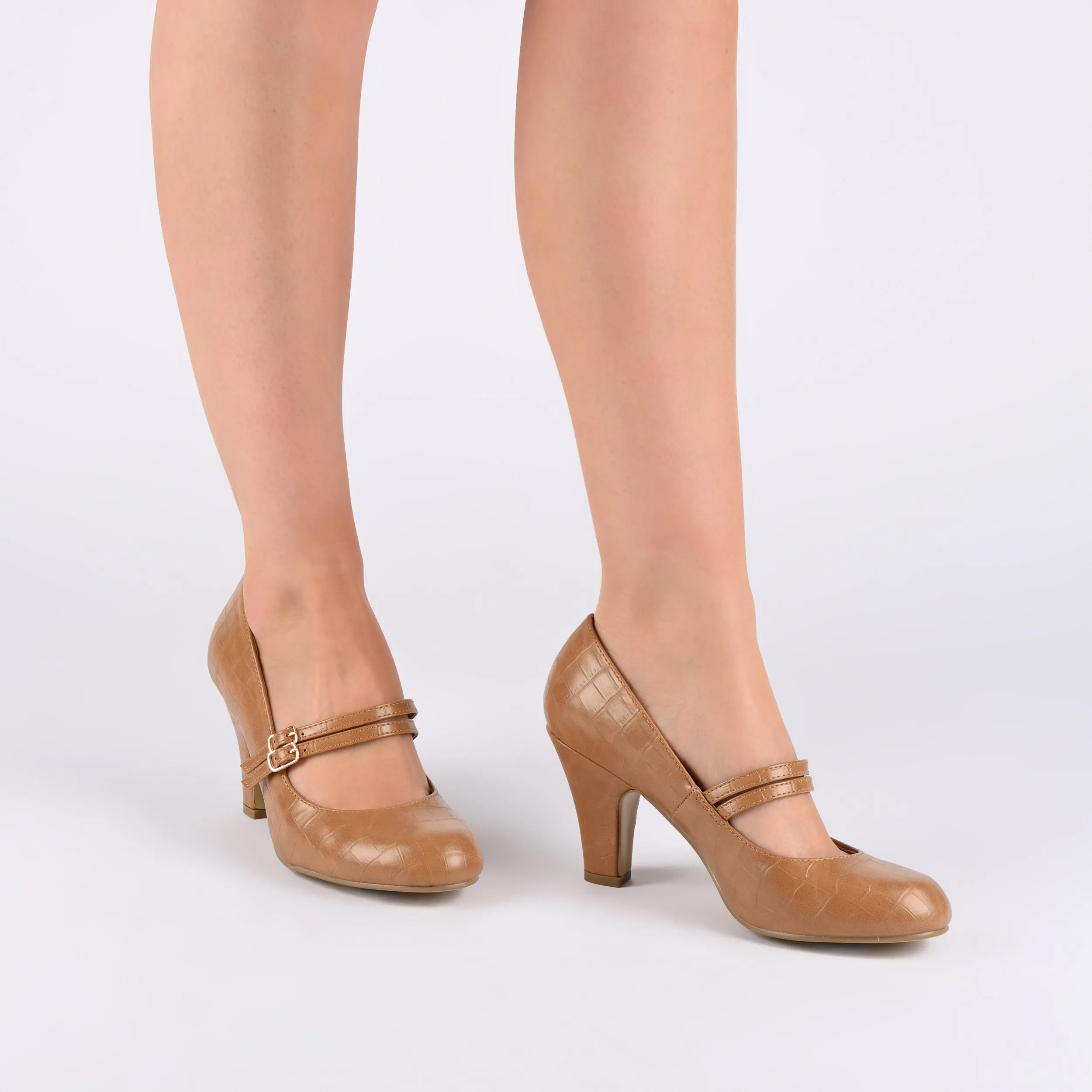 Journee Collection Women's Windy Pumps