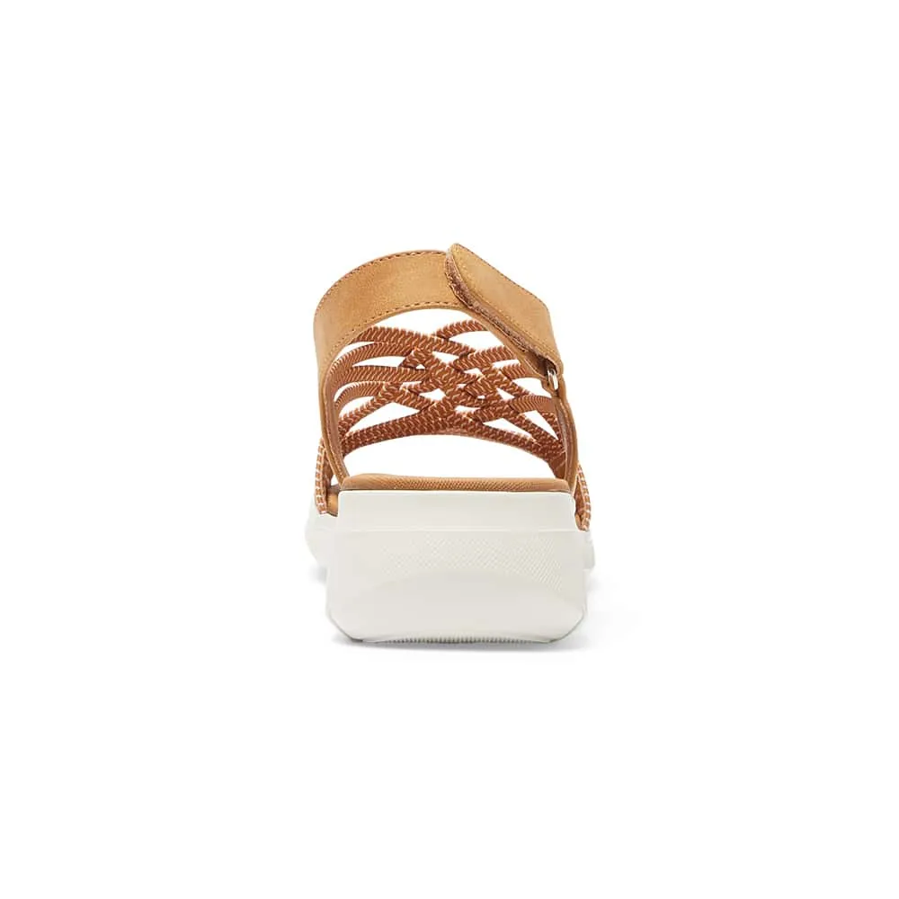 Luna Sandal in Tan