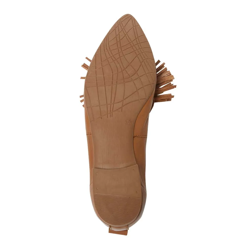 Neptune Flat in Tan Leather