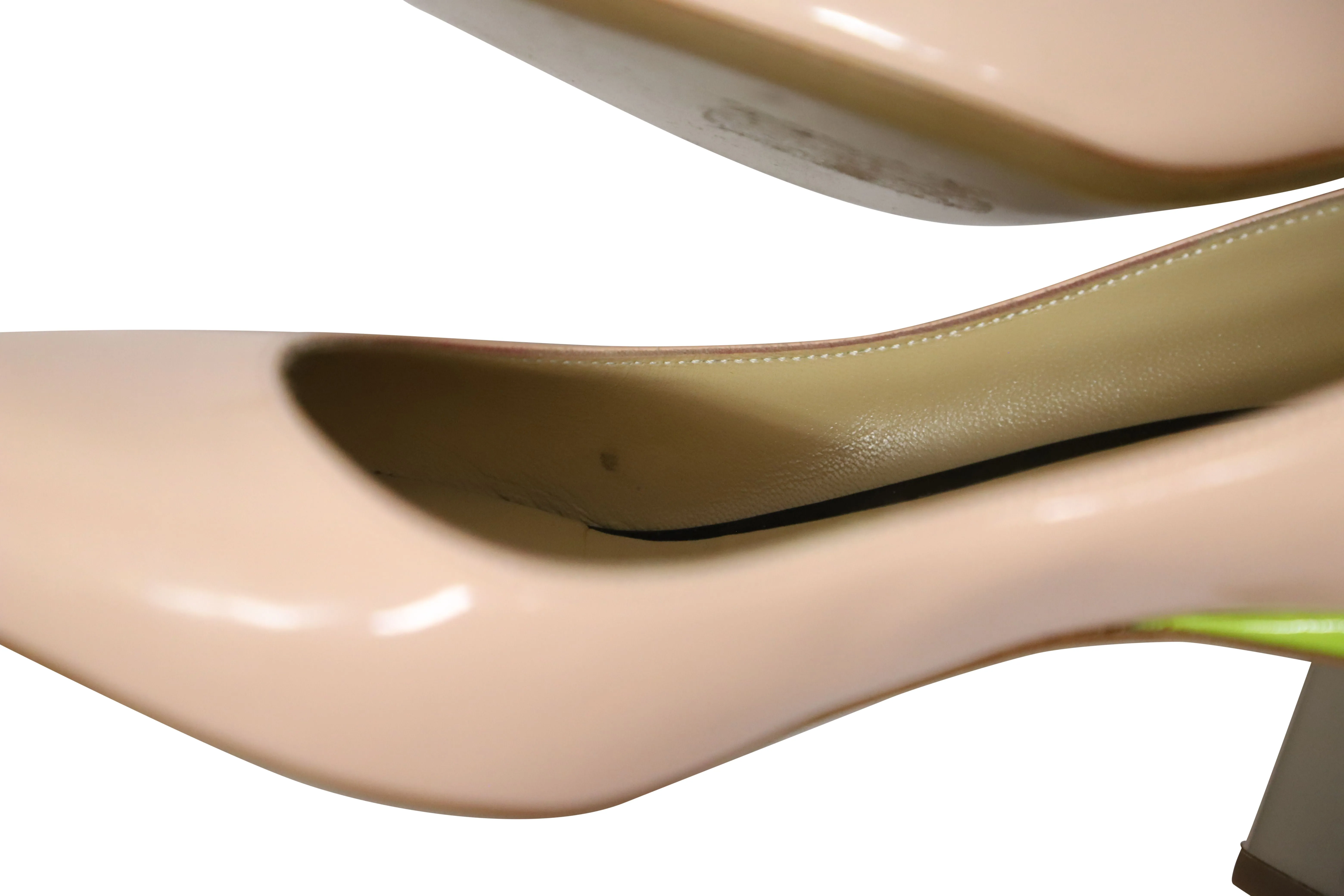 Nicholas Kirkwood Pointed Toe Pumps in Pink Patent Leather