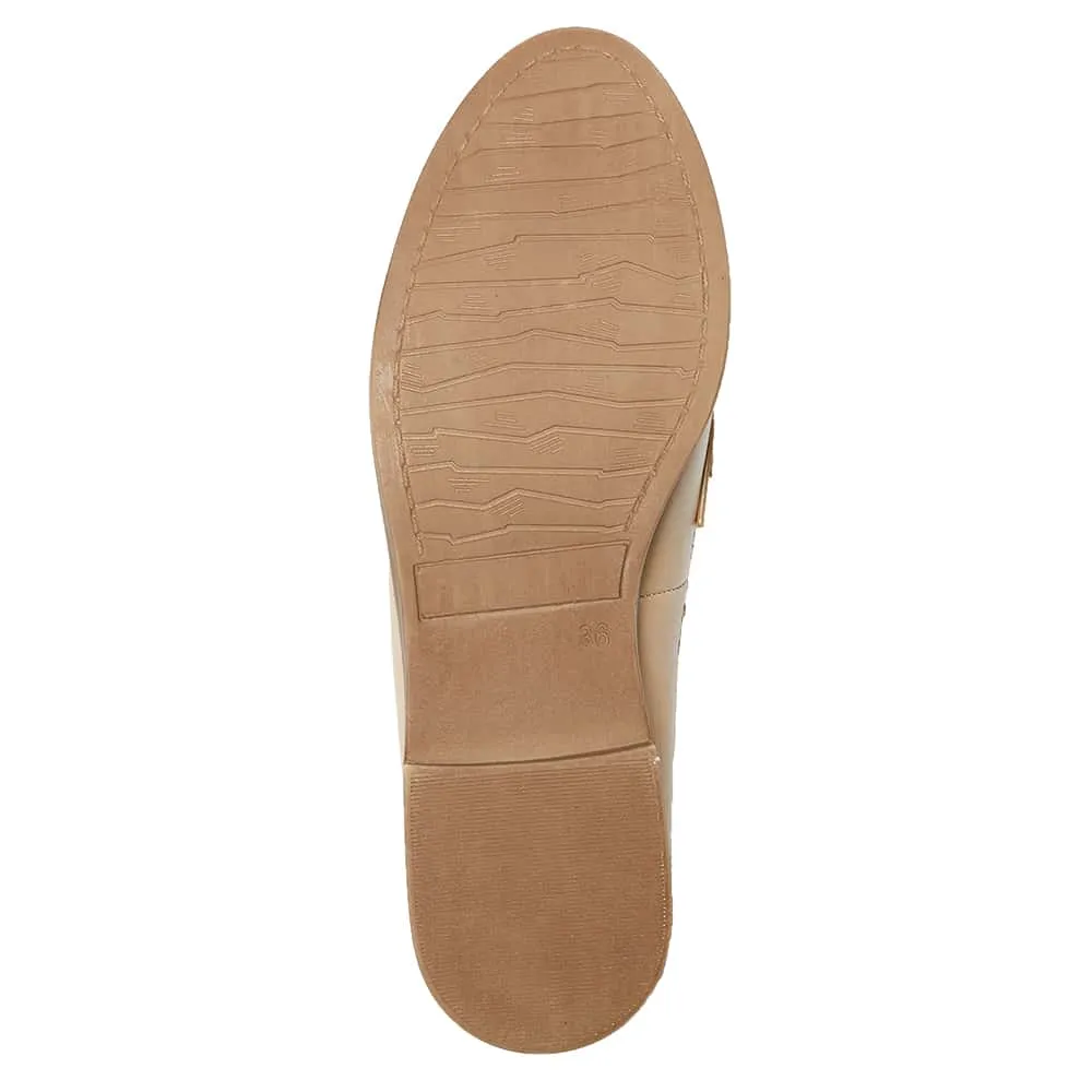 Paragon Loafer in Nude Leather