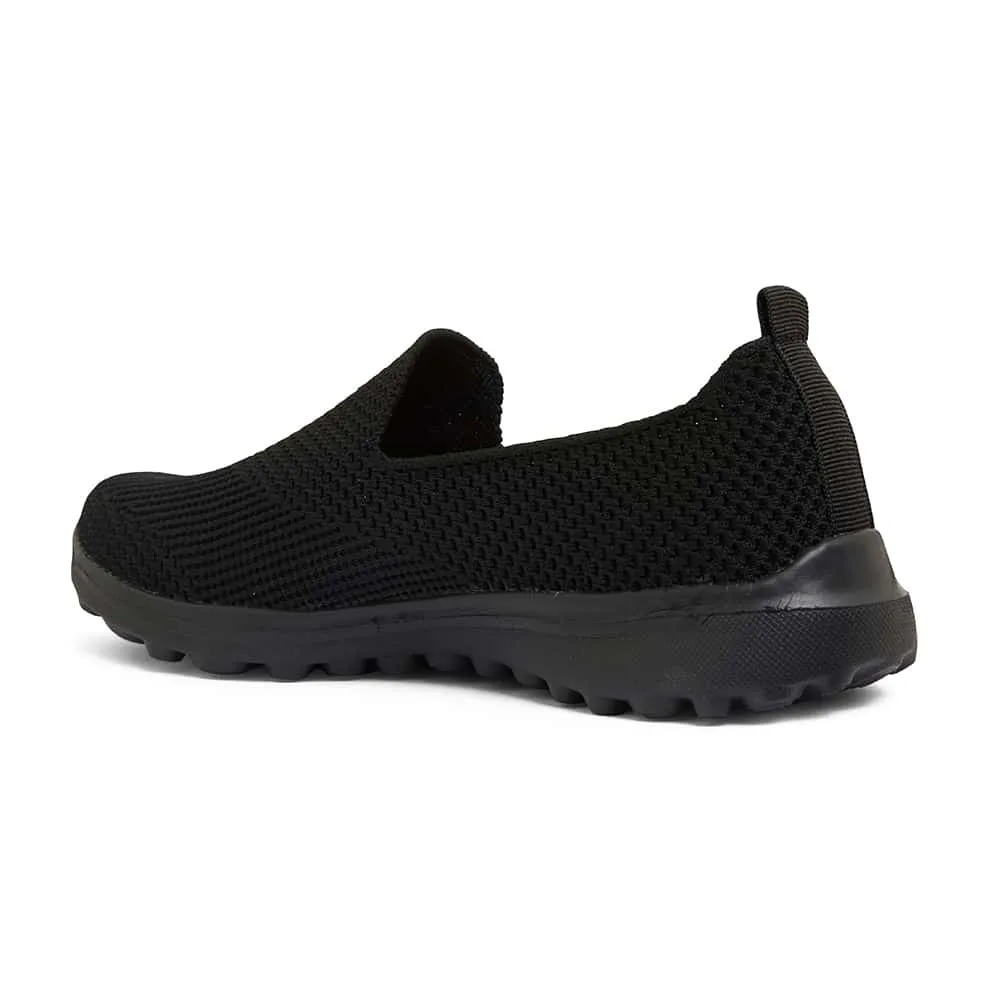 Peak Sneaker in Black On Black