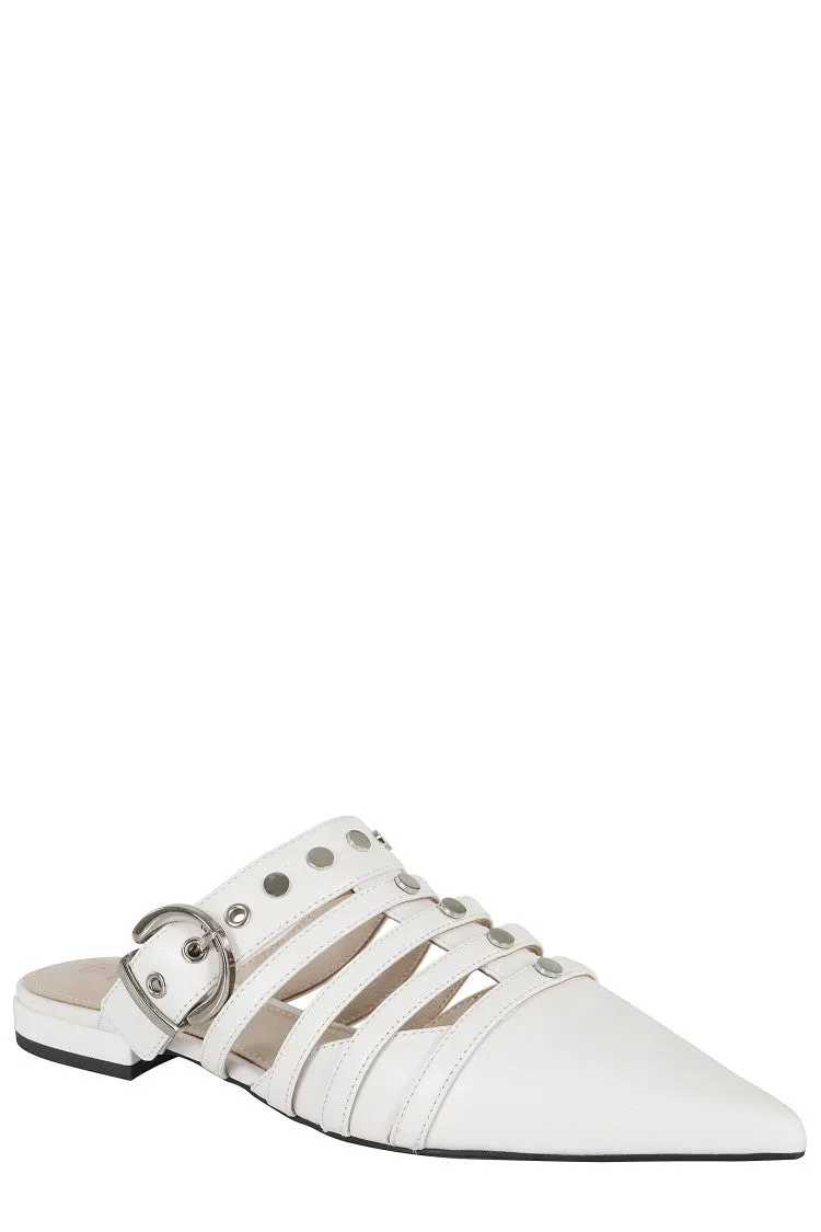 Pointed-Toe Sabot With Cut-Out Insert