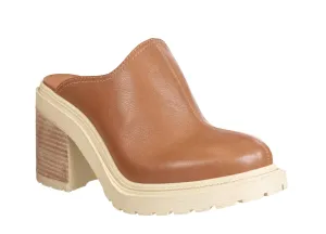 Rise Clog In Camel
