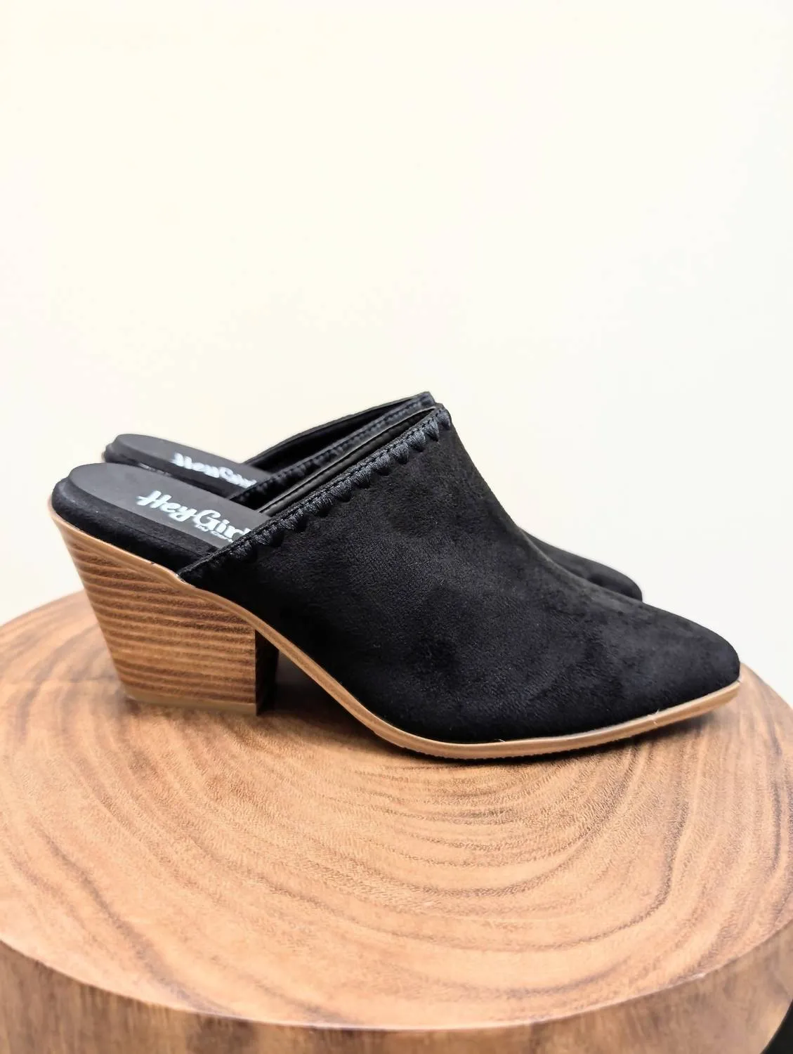 Women Sizzle Mule Sandal In Black