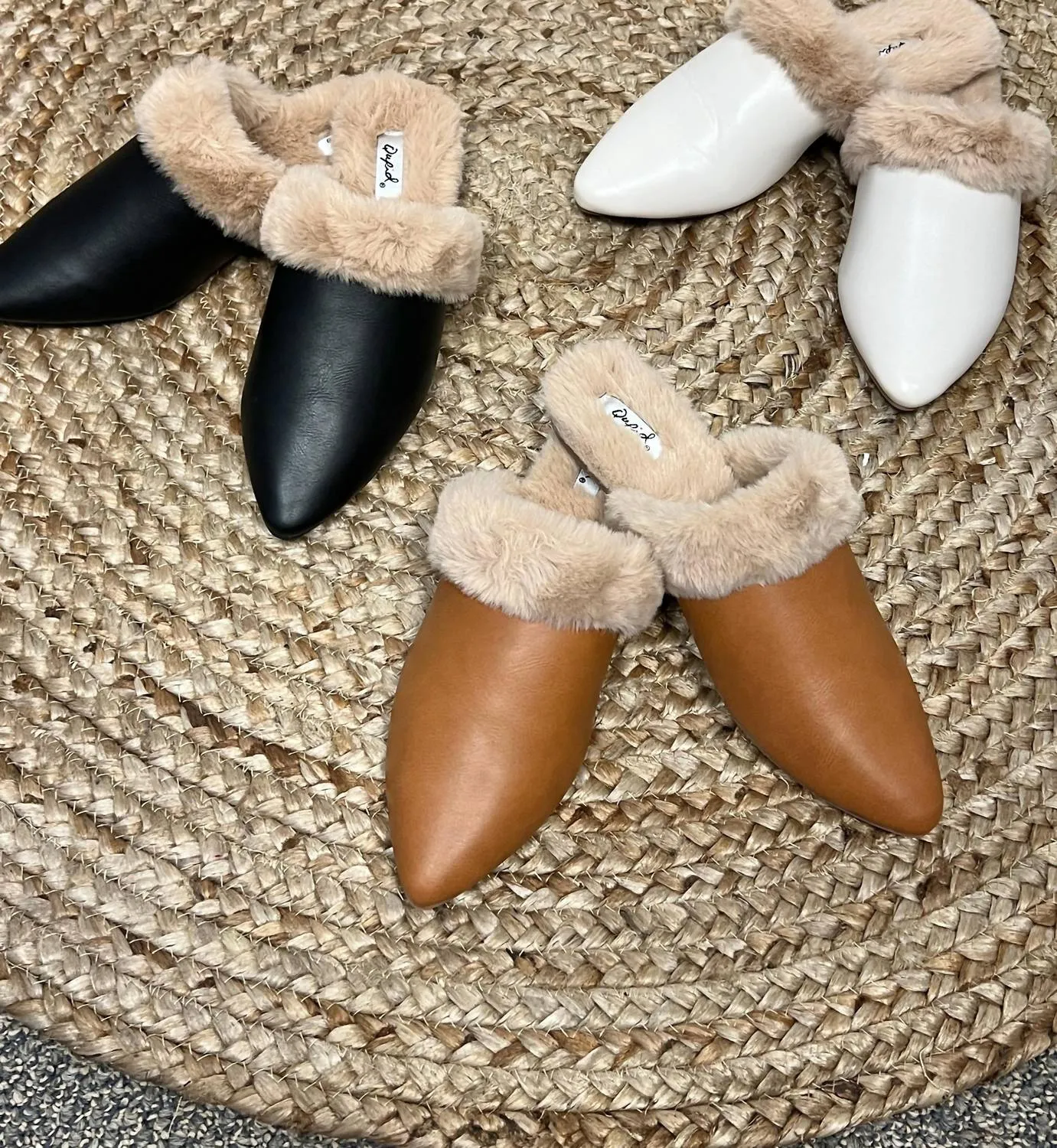 Women's Dress Furry Flats In Black
