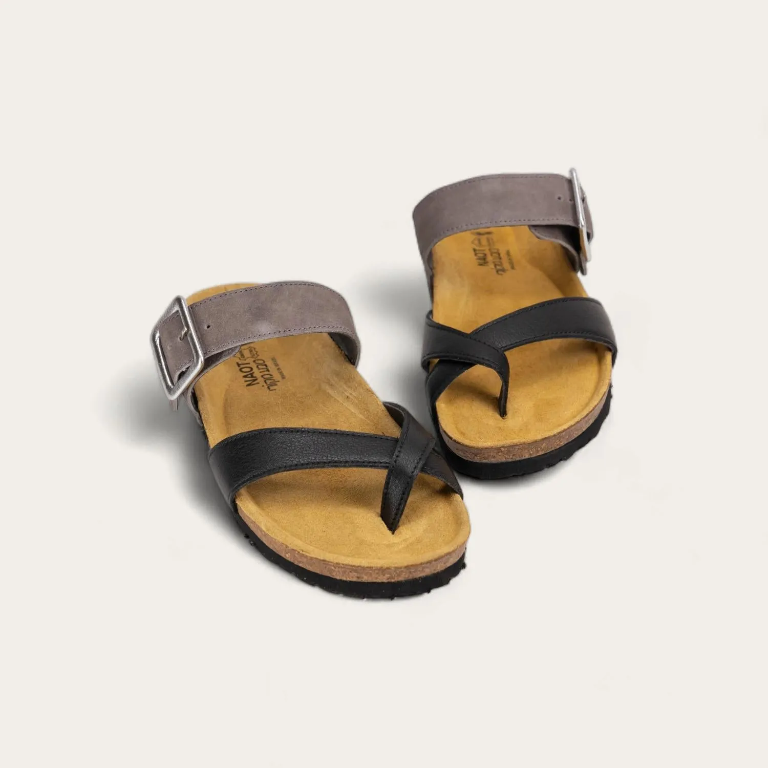 Women's Fresno Toe Loop Slide Sandal In Soft Black Leather/taupe Grey Suede