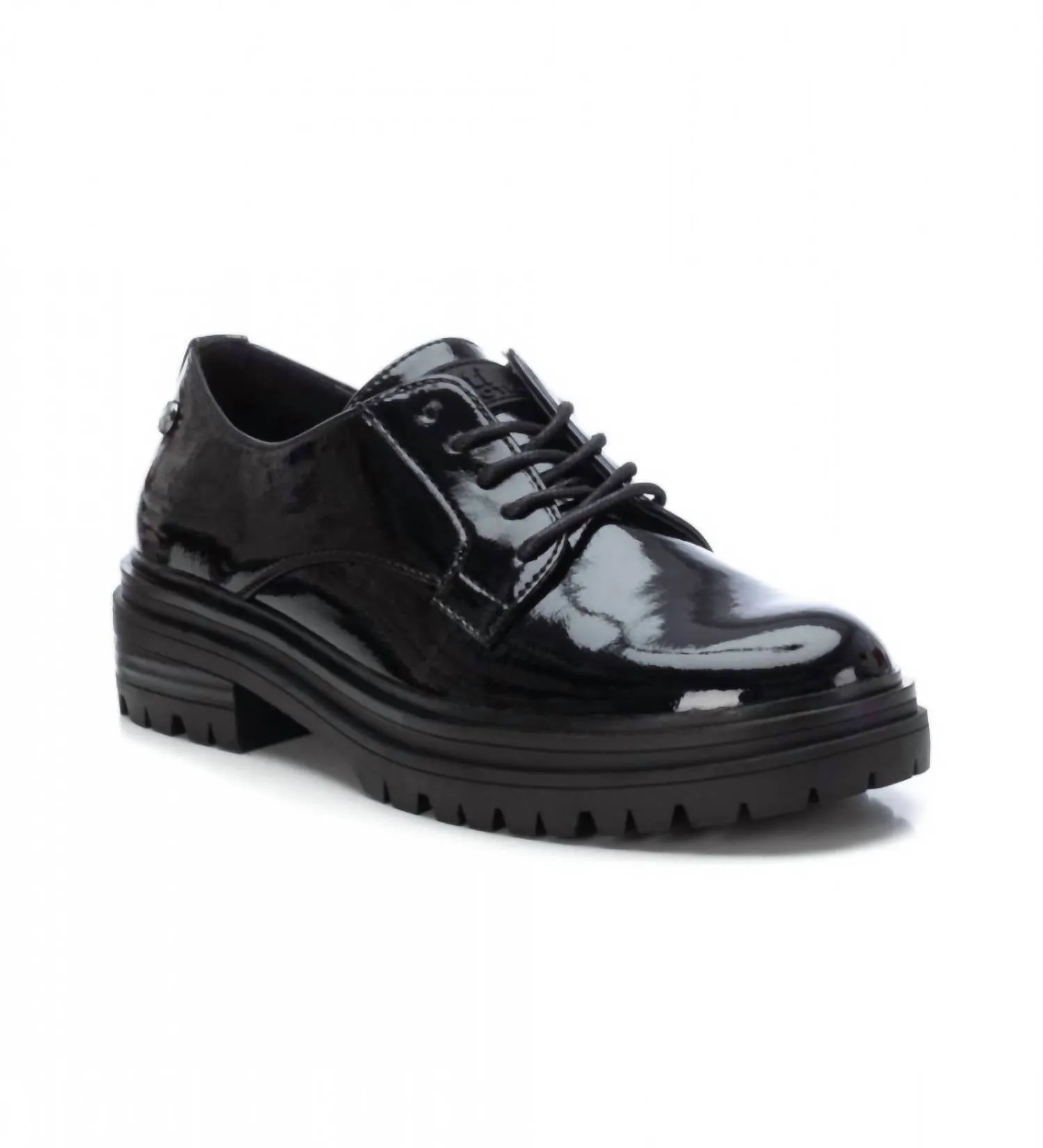 Women's Lace-Up Oxfords In Black