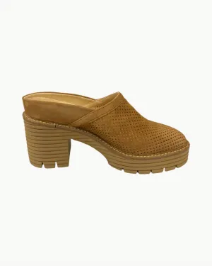 Women's Mansi Clog In Cognac