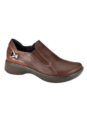 Women's Nautilus Shoes In Brown/carob