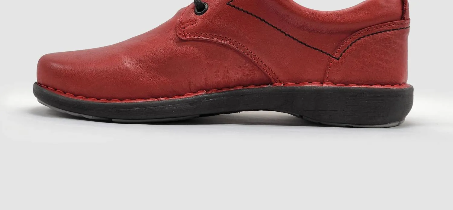 Women's Old-Fashioned Leather Shoes In Red