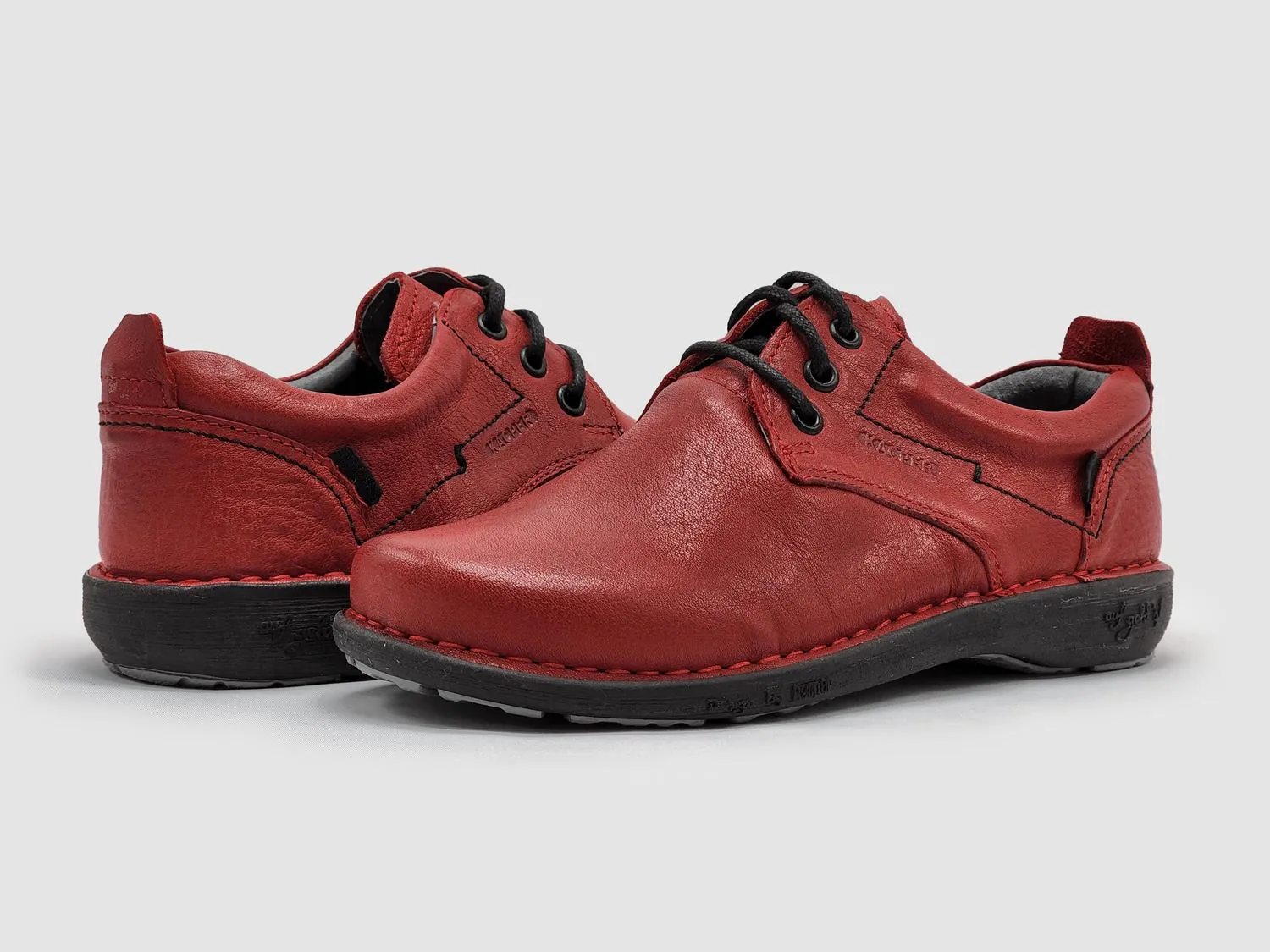 Women's Old-Fashioned Leather Shoes In Red