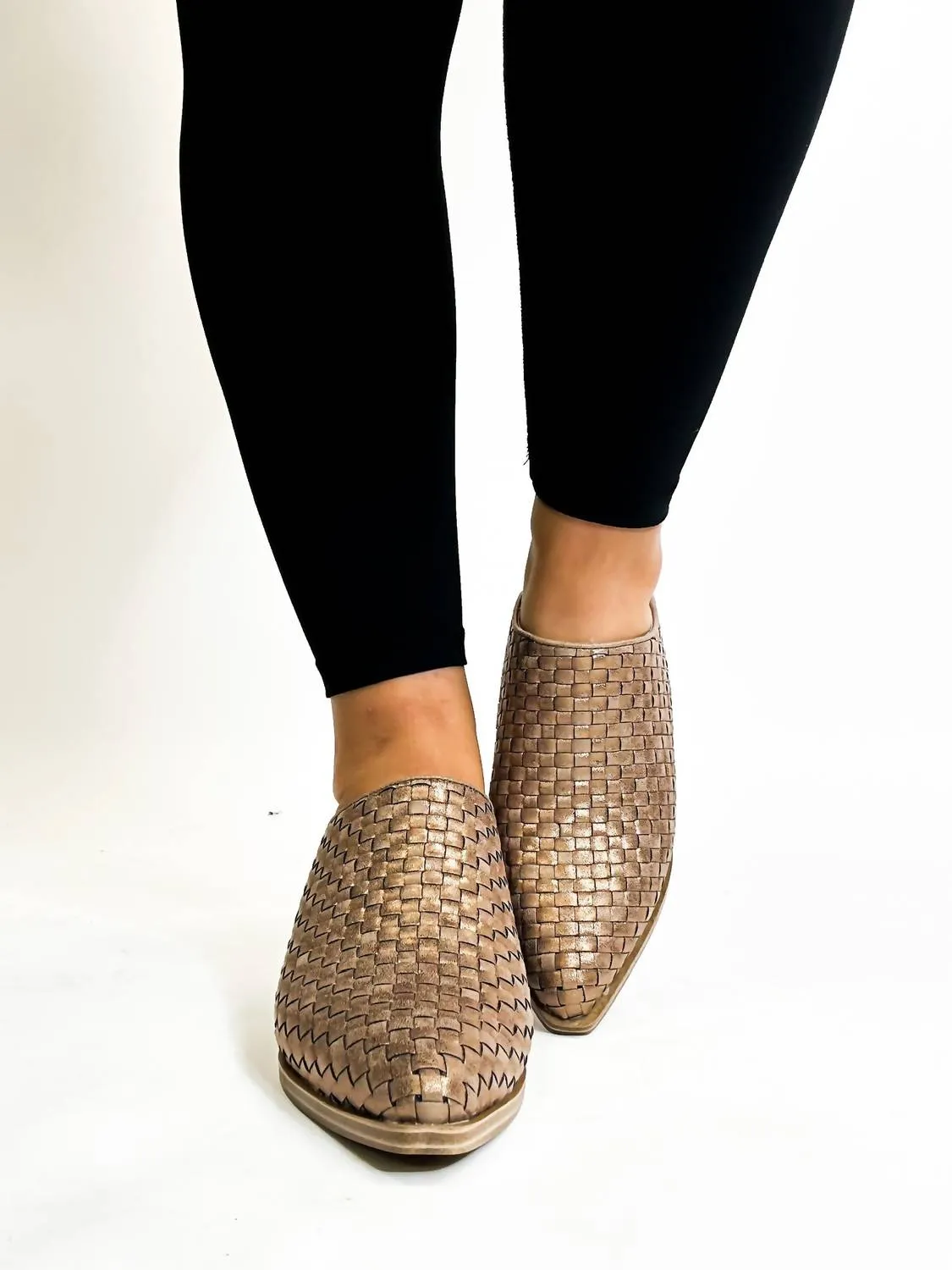 Women's Tgif Mules In Bronze
